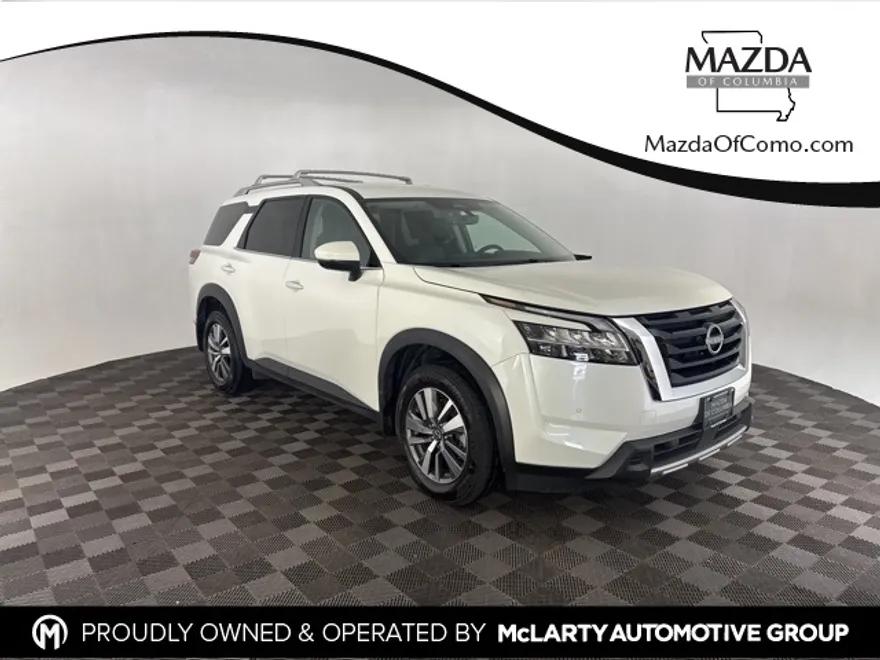 2024 Nissan Pathfinder SL photo 1