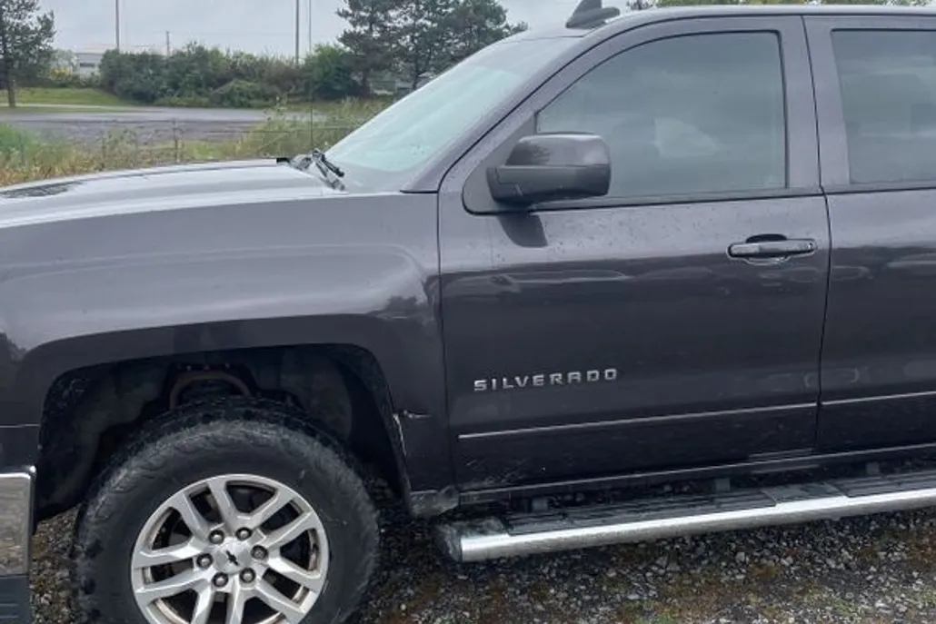 2015 Chevrolet Silverado 1500 LT photo 1