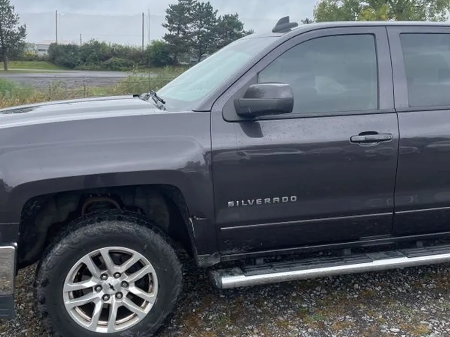 2015 Chevrolet Silverado 1500 LT photo 1