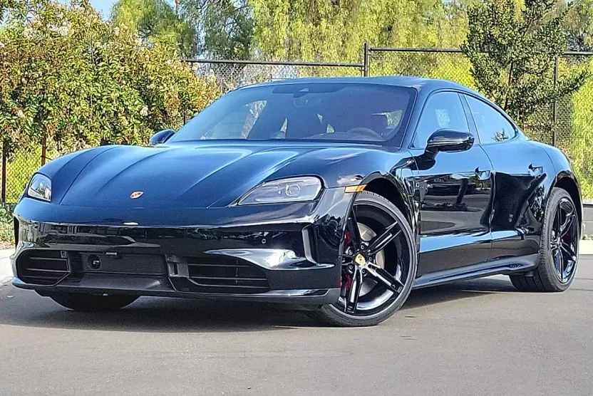 2026 Porsche Taycan GTS photo 1