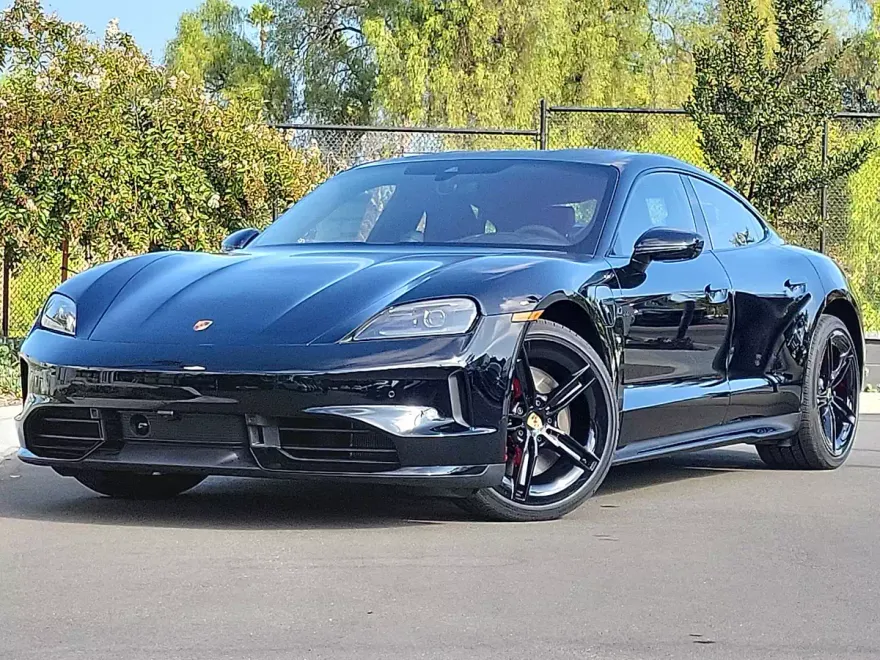 2026 Porsche Taycan GTS photo 1