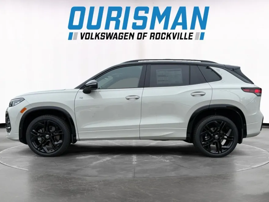 2025 Volkswagen Tiguan SE R-Line Black photo 1