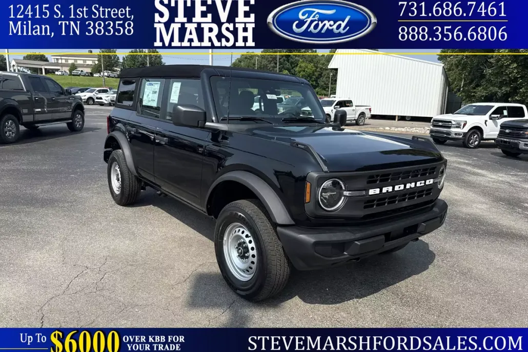 2025 Ford Bronco Base photo 1