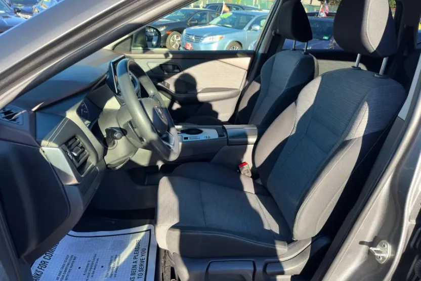 2021 Nissan Rogue S photo 1