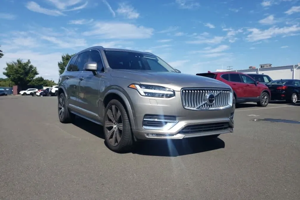 2021 Volvo XC90 T6 AWD Inscription photo 1