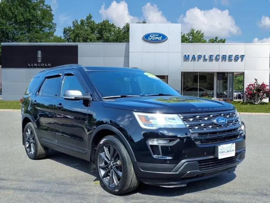 2018 Ford Explorer XLT photo 1
