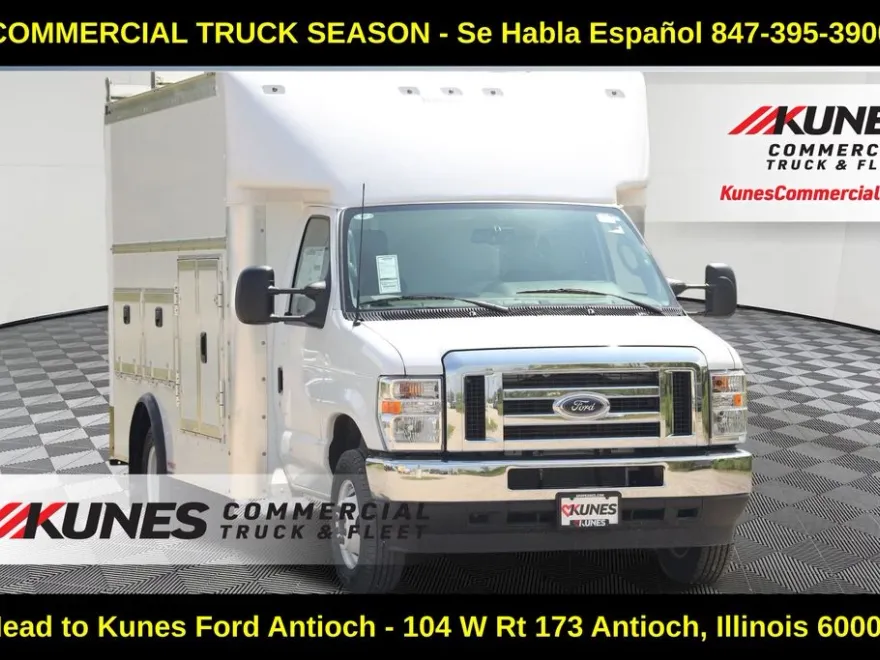 2025 Ford E-350 Base photo 1