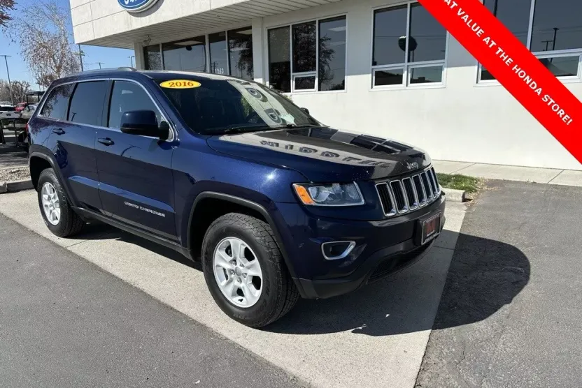 2016 Jeep Grand Cherokee Laredo photo 1