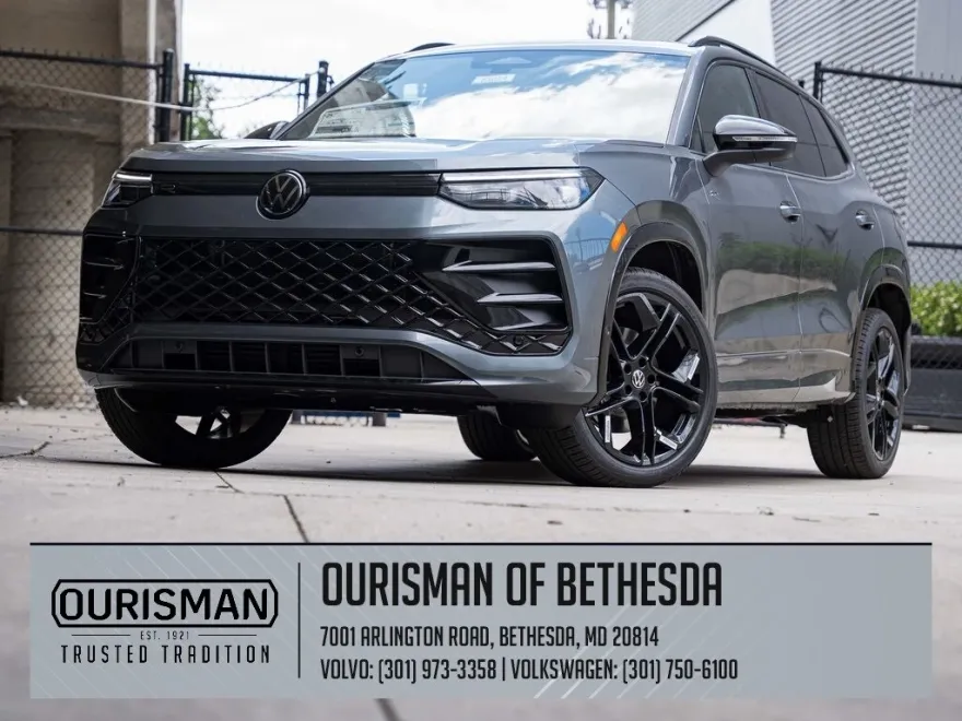 2025 Volkswagen Tiguan SE R-Line Black photo 1