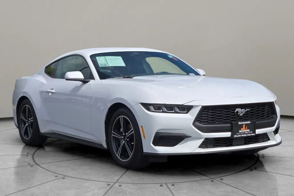 2024 Ford Mustang EcoBoost Premium photo 1