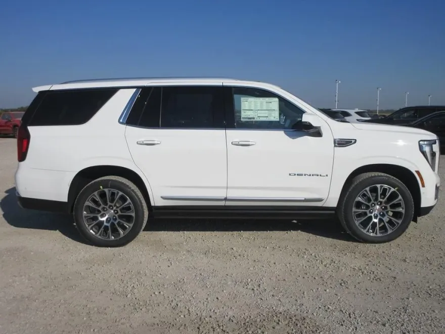 2026 Gmc Yukon Denali photo 1
