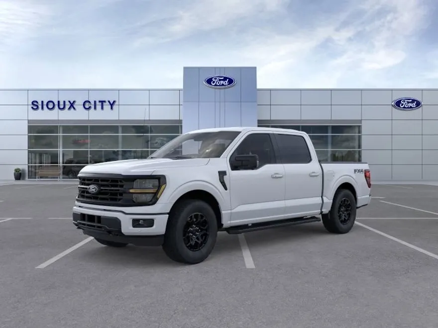 2025 Ford F-150 XLT photo 1