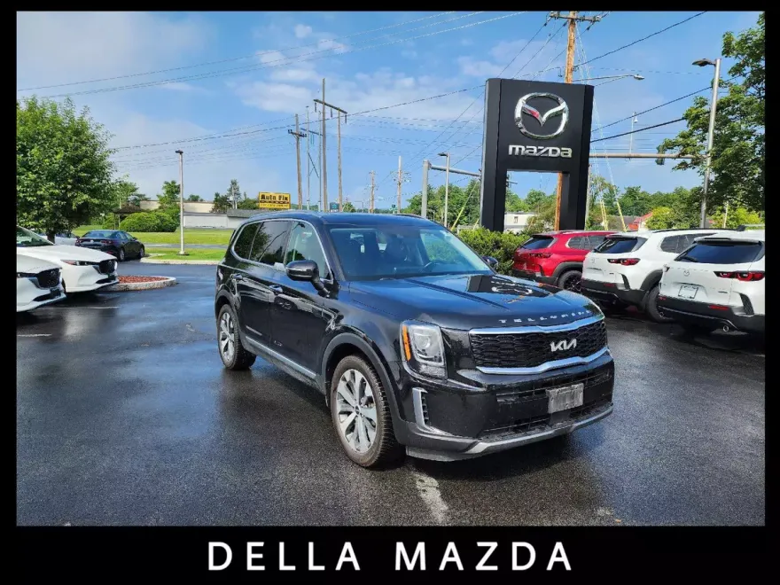 2022 Kia Telluride S photo 1
