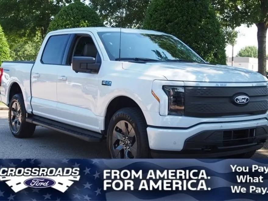 2025 Ford F-150 Lightning photo 1