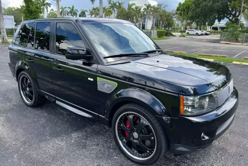 2010 Land Rover Range Rover Sport SC photo 1