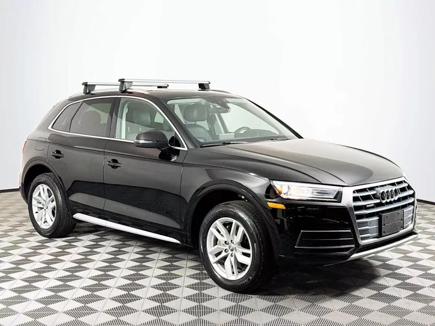 2020 Audi Q5 45 Premium photo 1