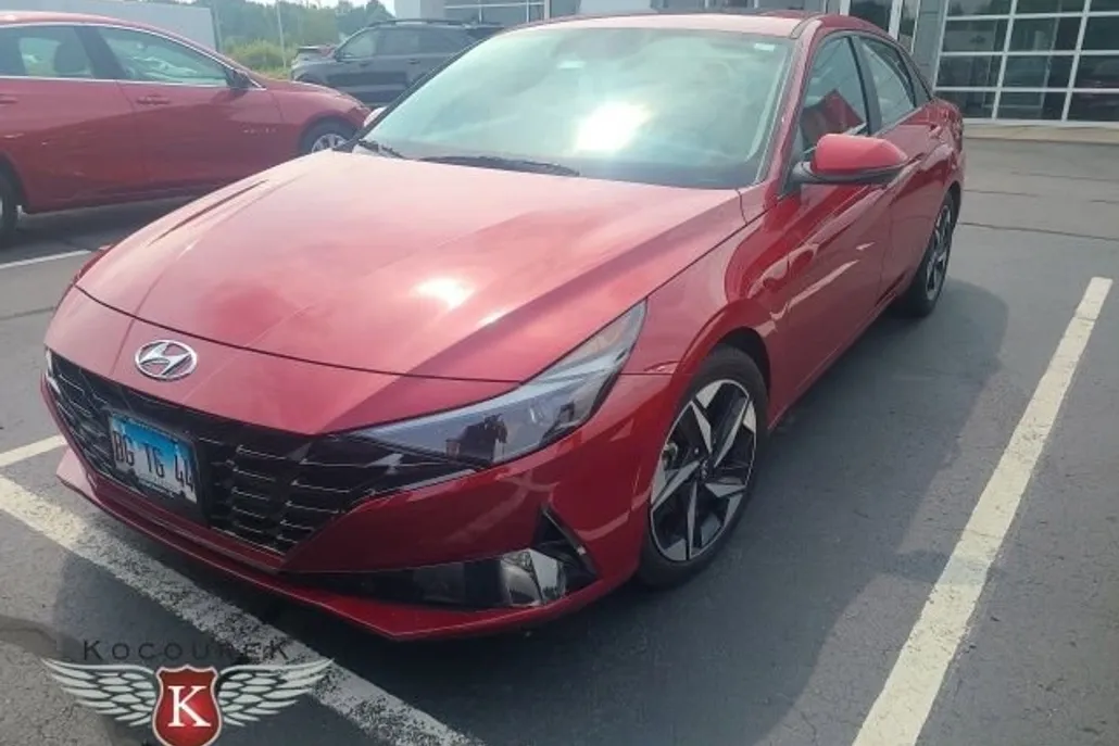 2021 Hyundai Elantra Limited photo 1