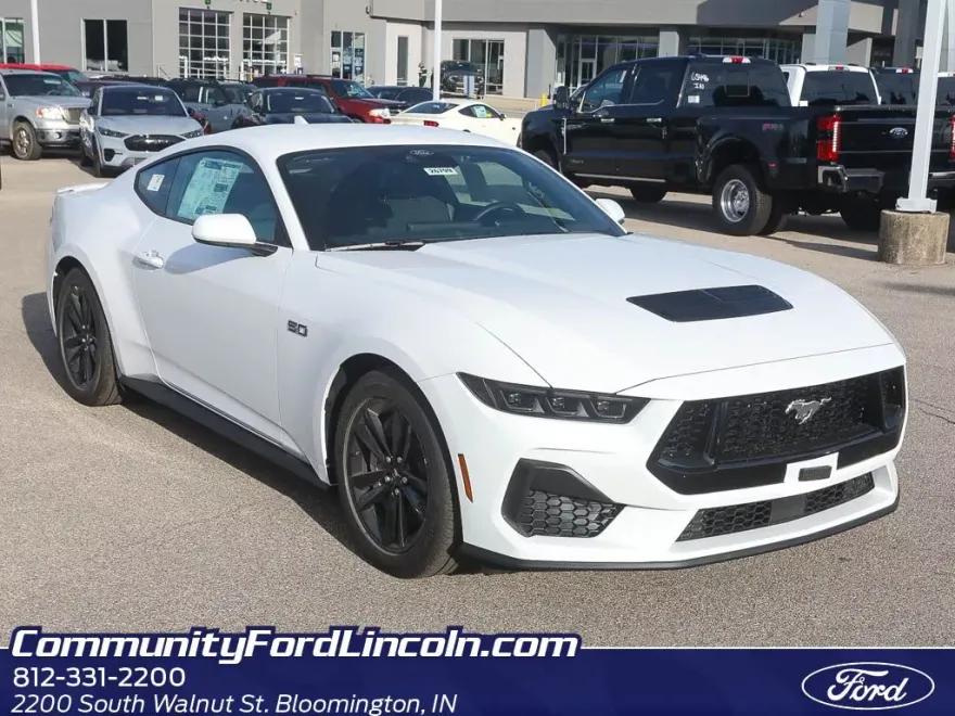 2025 Ford Mustang GT photo 1