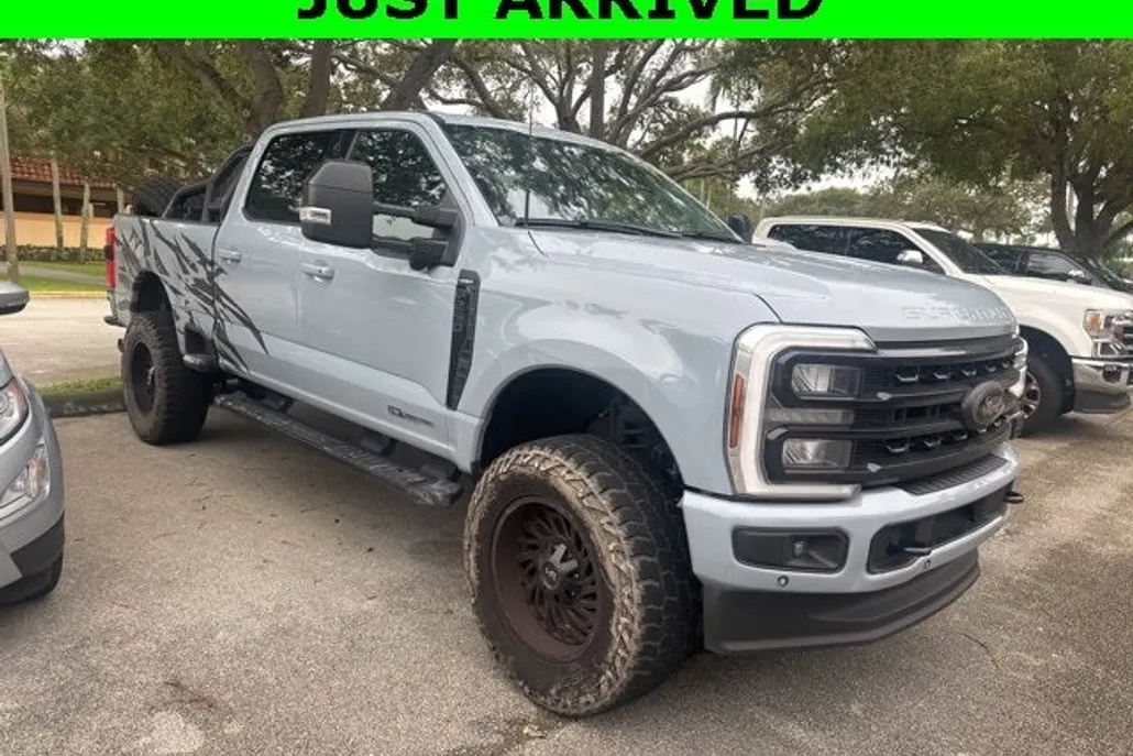 2024 Ford F-250 Lariat photo 1