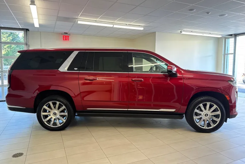 2023 Cadillac Escalade ESV Premium Luxury Platinum photo 1
