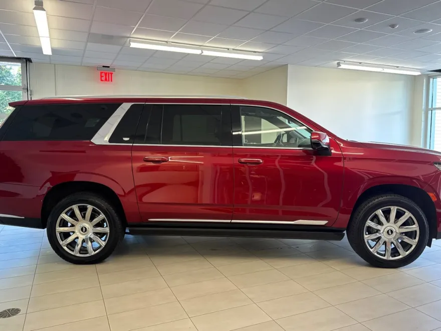 2023 Cadillac Escalade ESV Premium Luxury Platinum photo 1