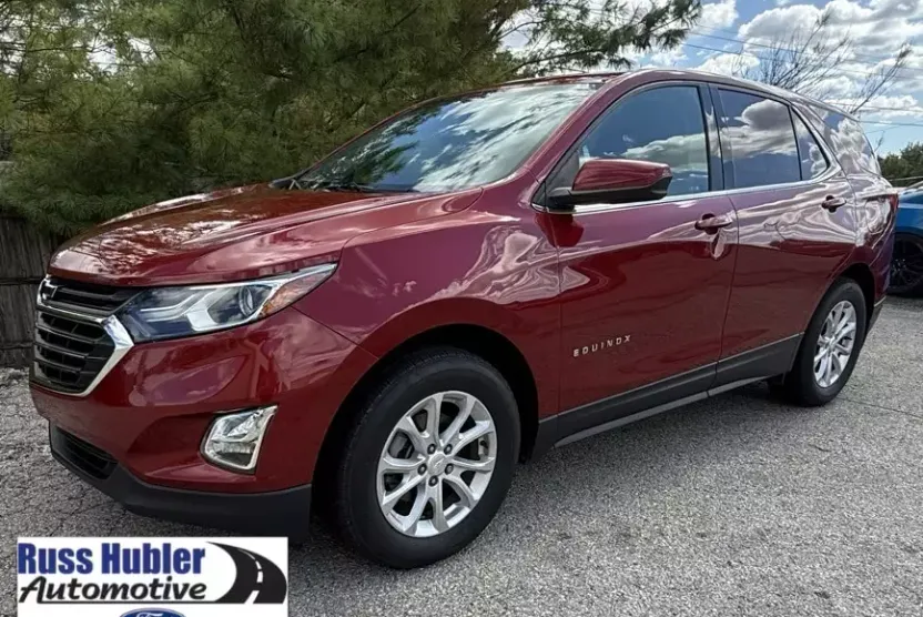 2020 Chevrolet Equinox LT photo 1