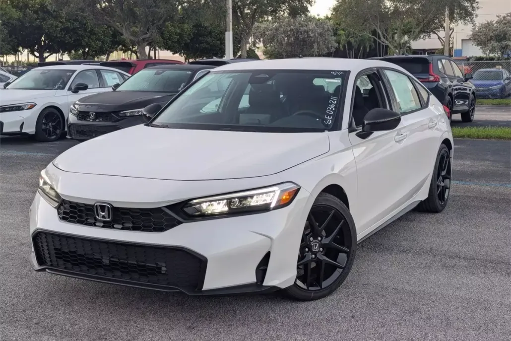 2025 Honda Civic Sport Hatchback photo 1