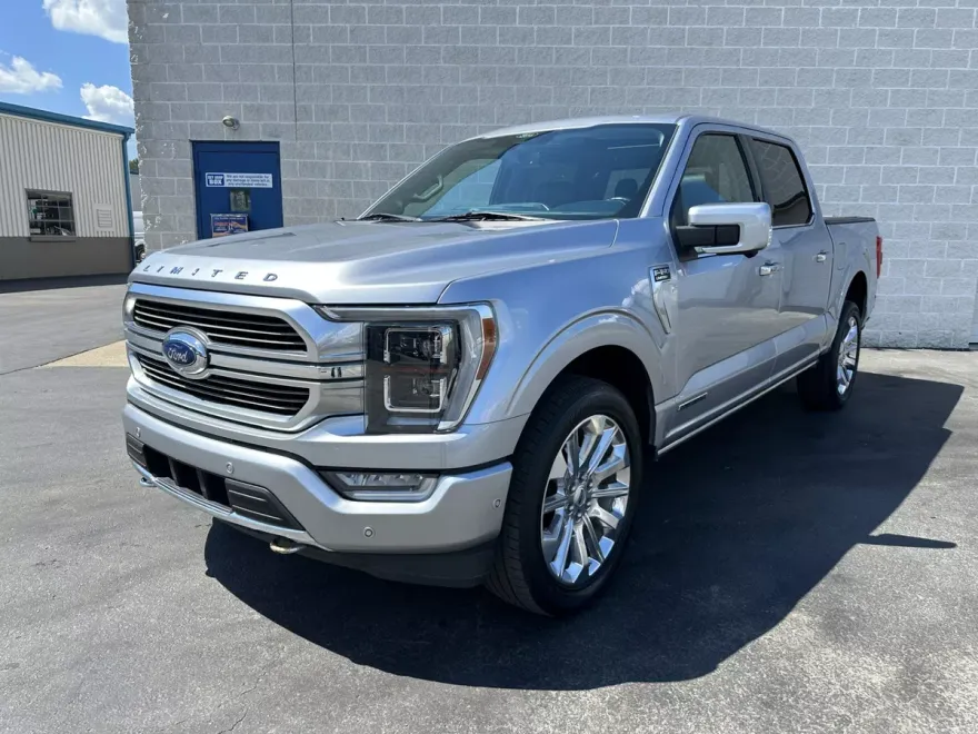 2022 Ford F-150 Limited photo 1