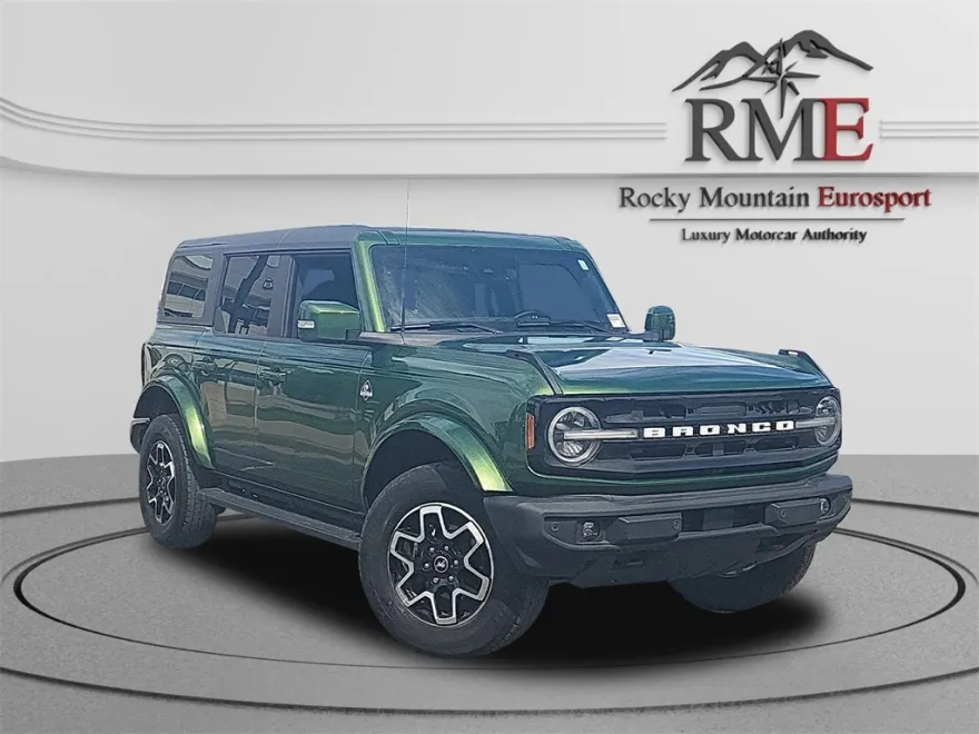 2022 Ford Bronco Outer Banks photo 1