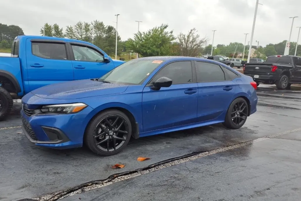 2023 Honda Civic Sport photo 1