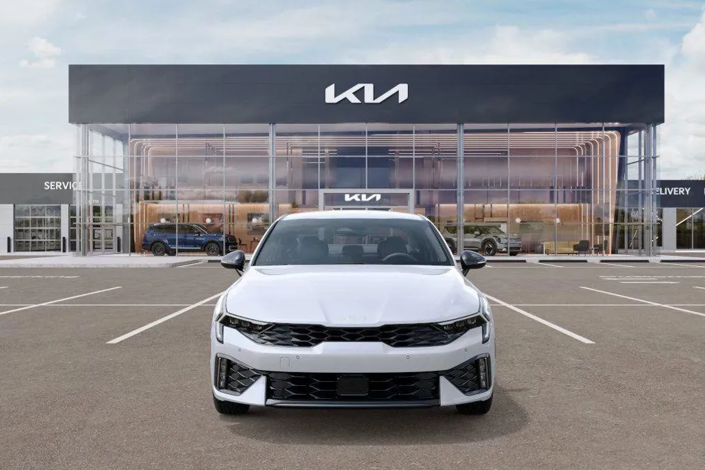2026 Kia K5 GT-Line photo 1
