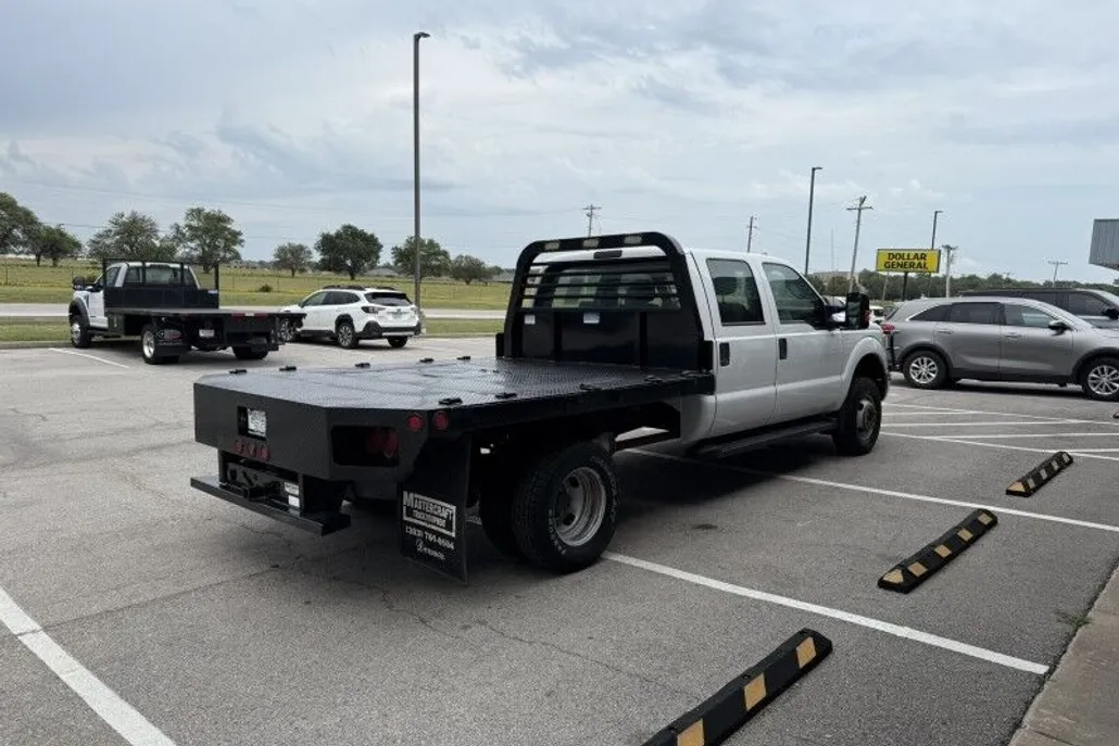 2016 Ford F-350 XL photo 1