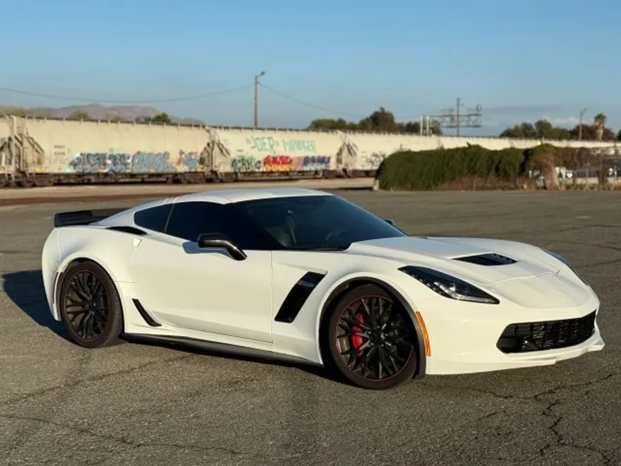 2016 Chevrolet Corvette Z06 Coupe photo 1