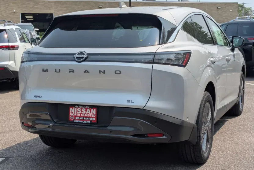 2025 Nissan Murano SL photo 1