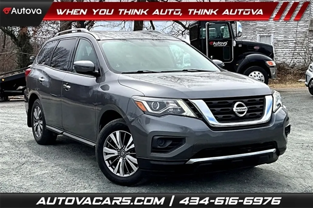 2018 Nissan Pathfinder S photo 1