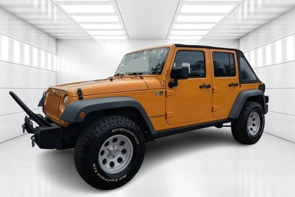 2012 Jeep Wrangler Unlimited Rubicon photo 1