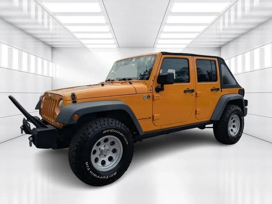 2012 Jeep Wrangler Unlimited Rubicon photo 1