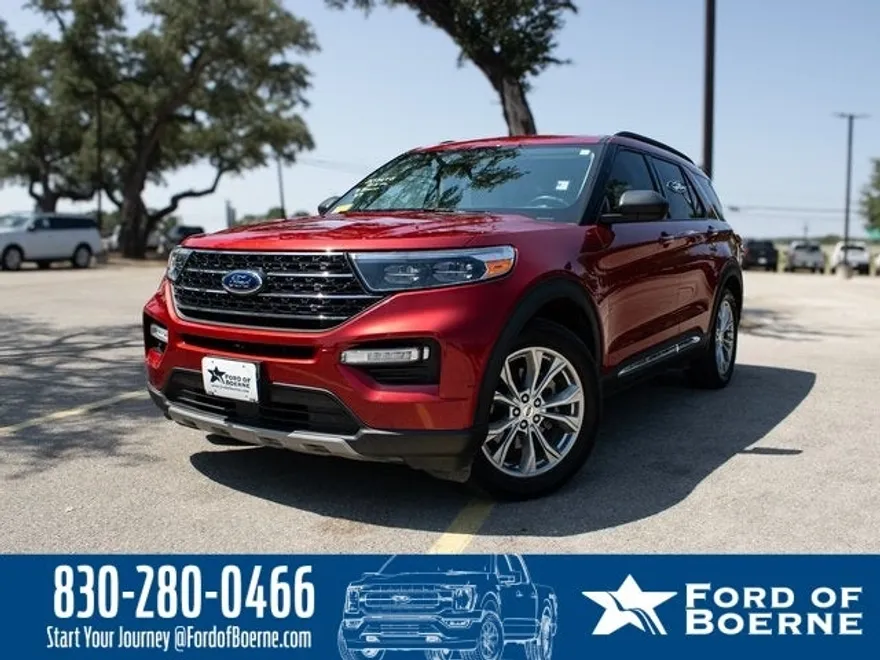 2020 Ford Explorer XLT photo 1