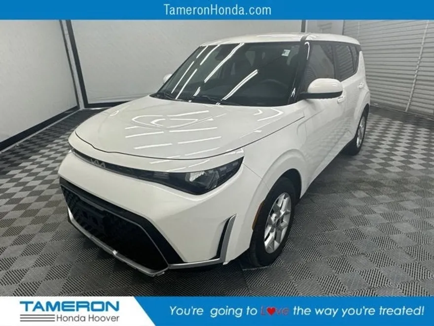 2023 Kia Soul LX S photo 1