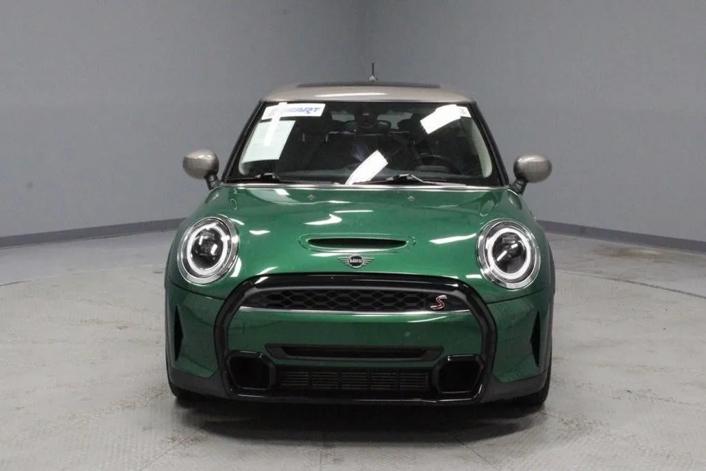 2023 Mini Cooper 2 Door Hardtop S photo 1