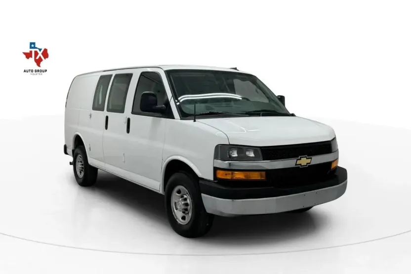 2021 Chevrolet Express 2500 Cargo Van photo 1