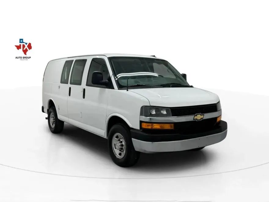 2021 Chevrolet Express 2500 Cargo Van photo 1
