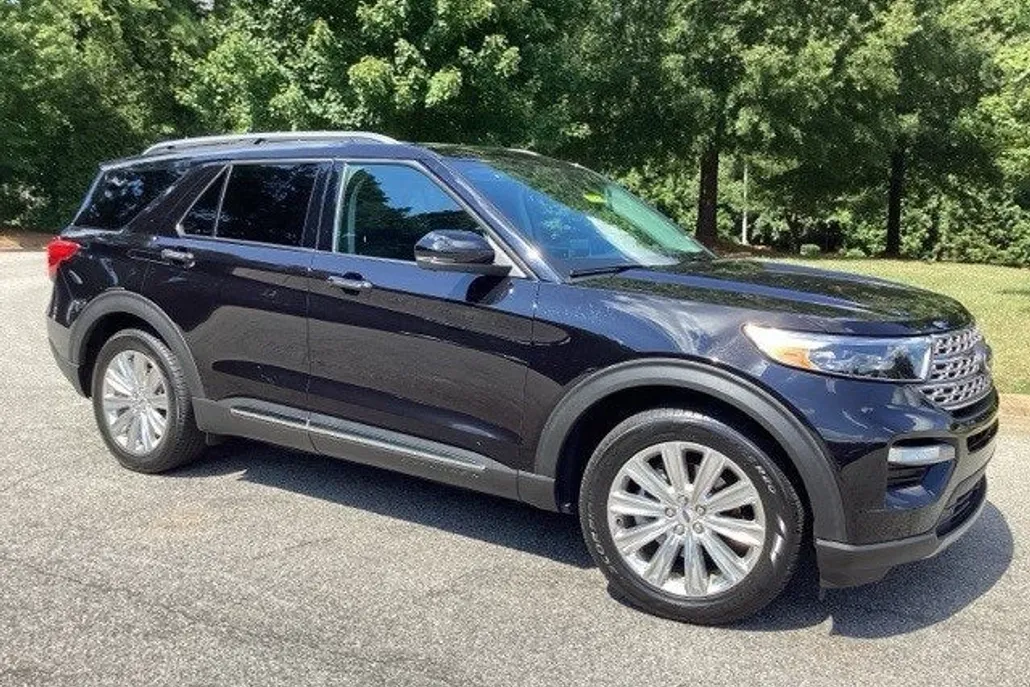 2023 Ford Explorer Limited photo 1