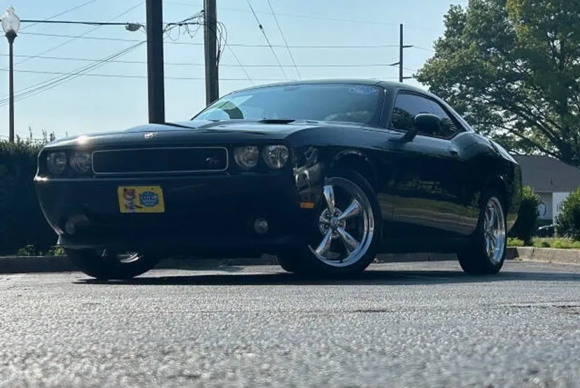 2010 Dodge Challenger R/T Classic photo 1
