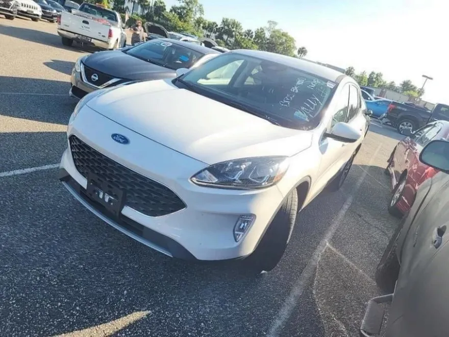2022 Ford Escape SEL photo 1