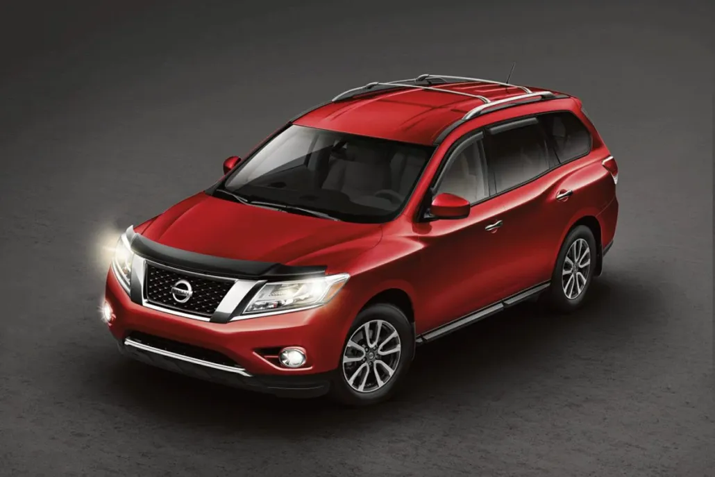2015 Nissan Pathfinder SL photo 1