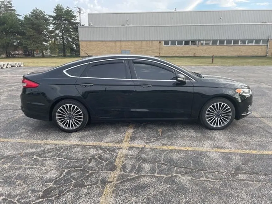 2017 Ford Fusion SE photo 1