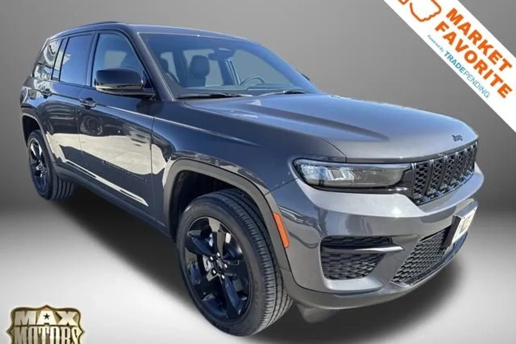 2025 Jeep Grand Cherokee Altitude photo 1