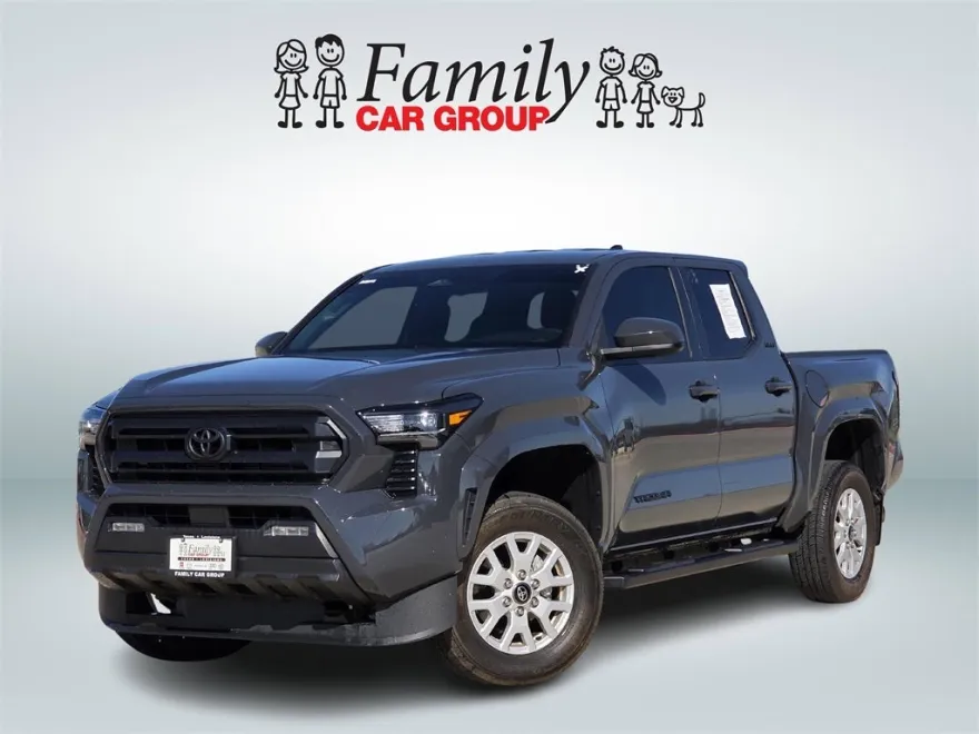 2024 Toyota Tacoma SR5 photo 1