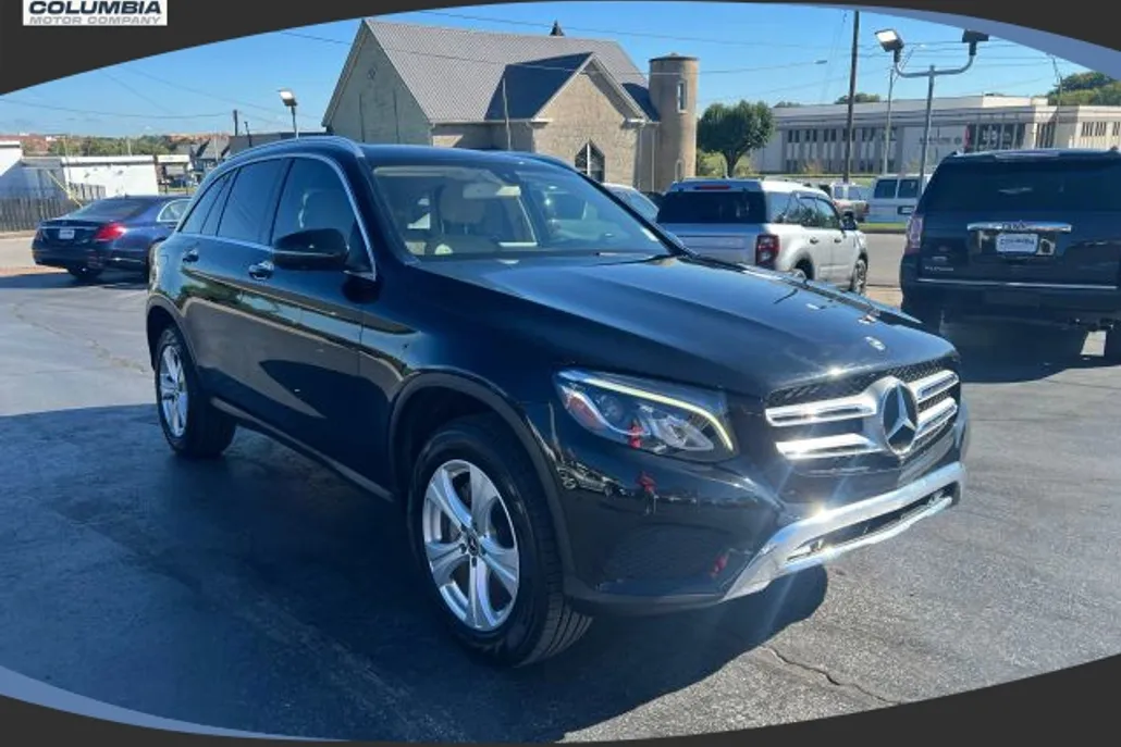 2018 Mercedes Benz GLC 300 photo 1